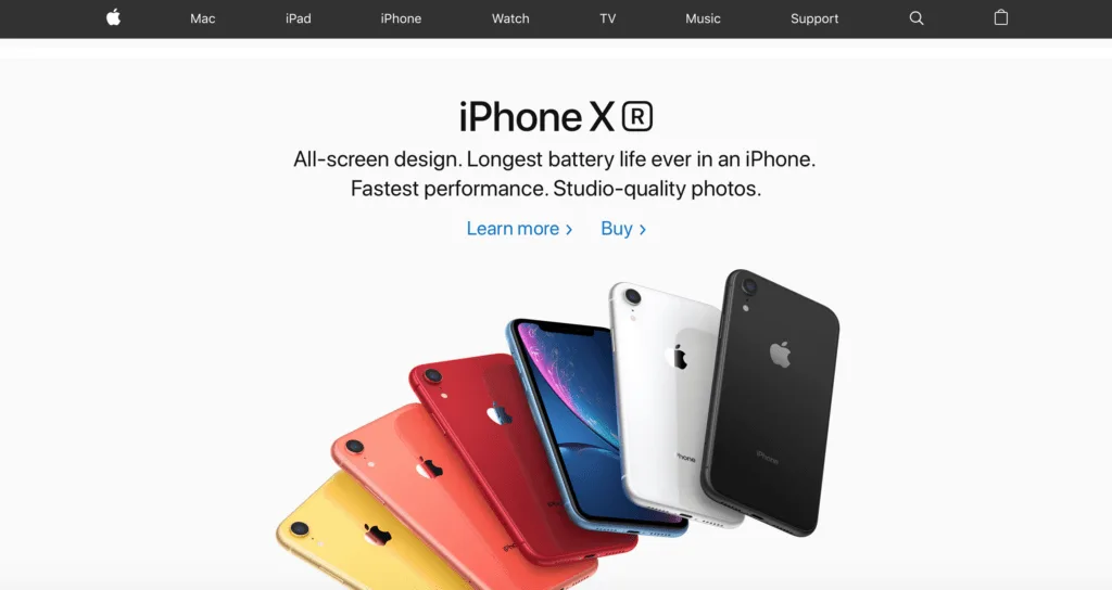 Le site web d'Apple, qui offre beaucoup d'espace blanc et une navigation clairement définie. 