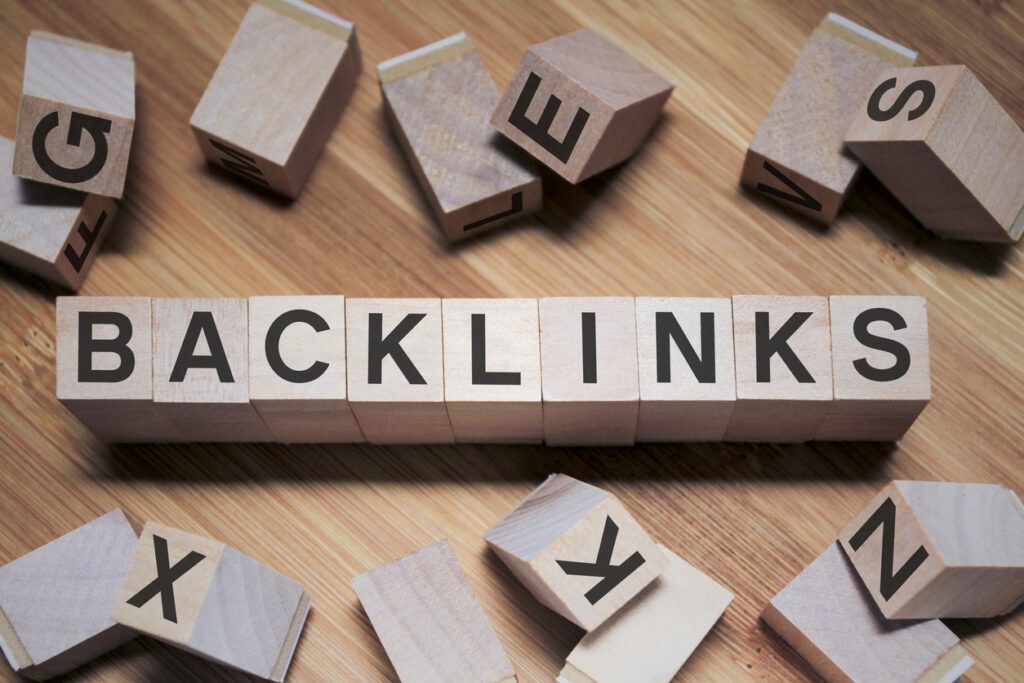 Backlinks Word In Wooden Cube