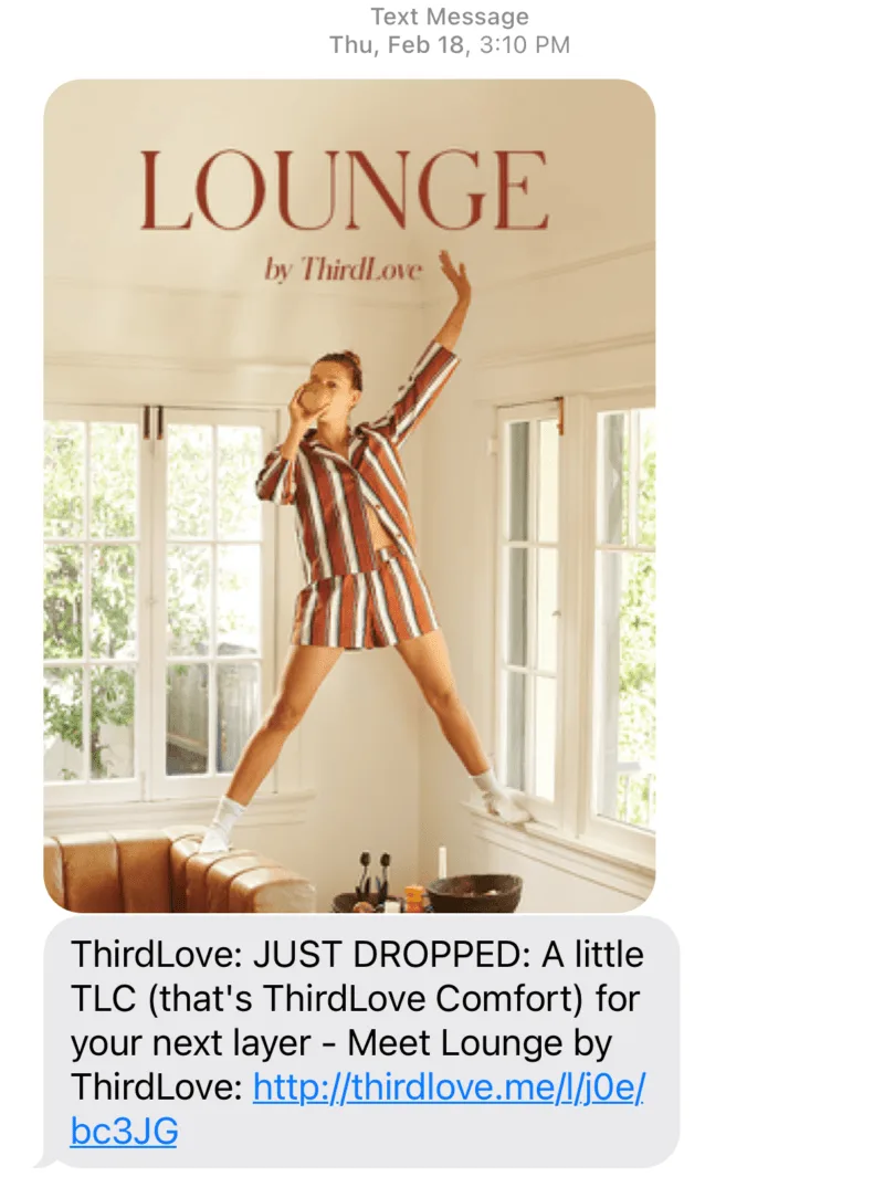 SMS marketing de ThirdLove recomendando una nueva línea de ropa.